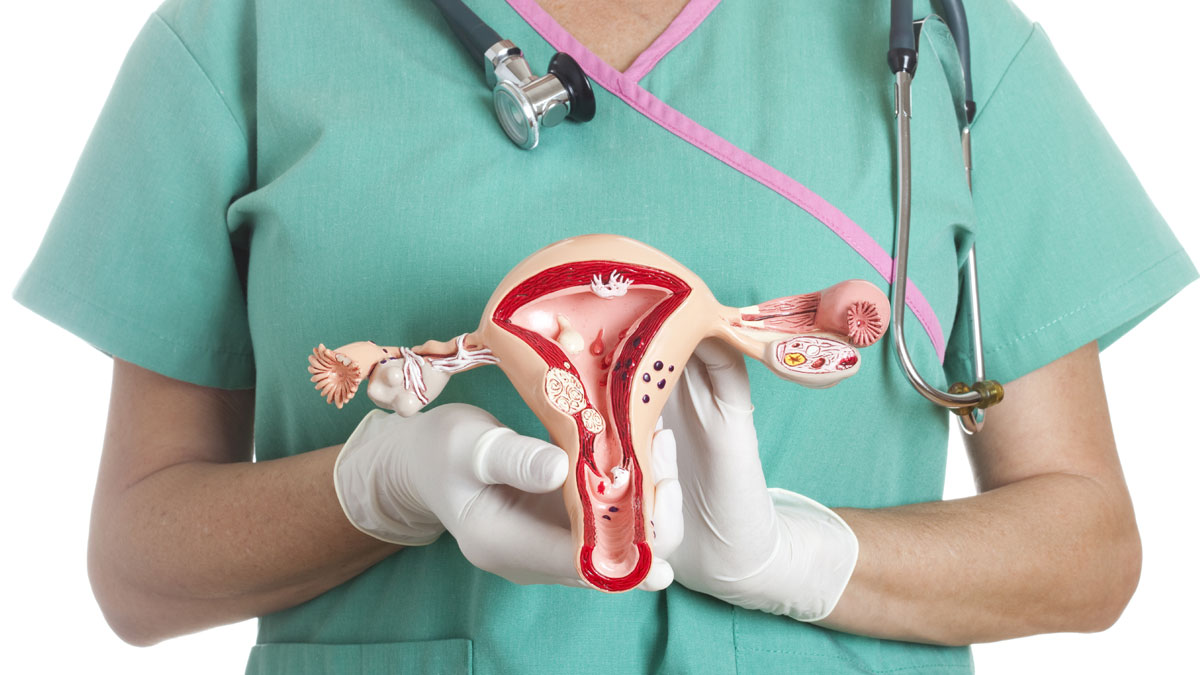 Cancerul de col uterin (cervical) – Diagnosticare și Tratament