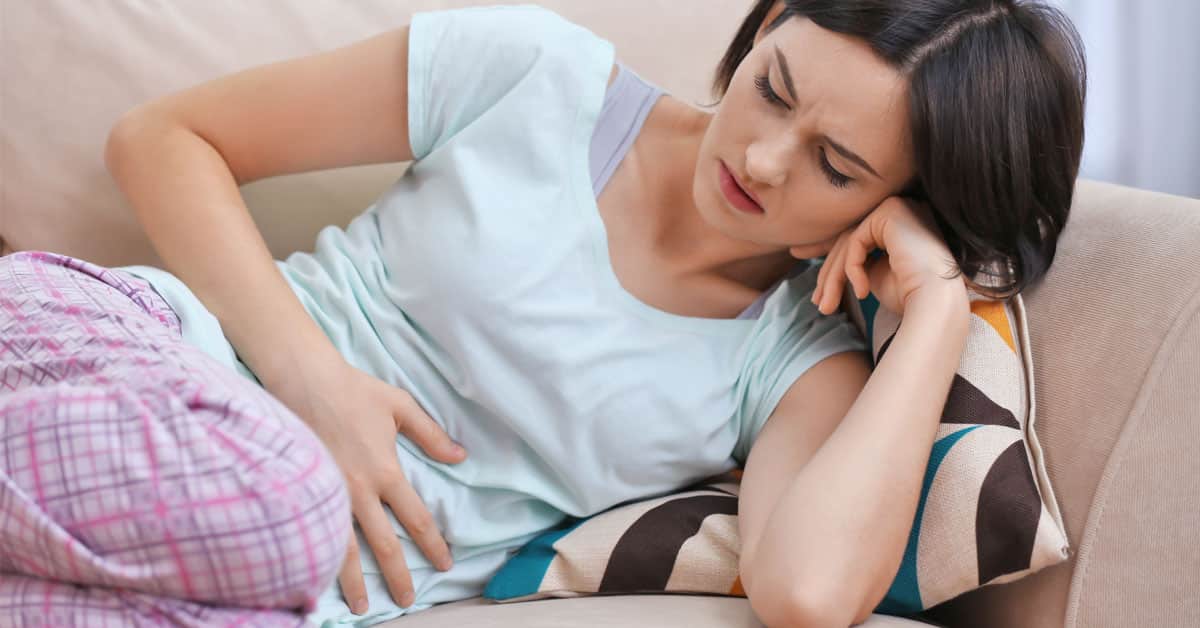 5 pași pentru a face față mai ușor simptomelor dureroase ale endometriozei